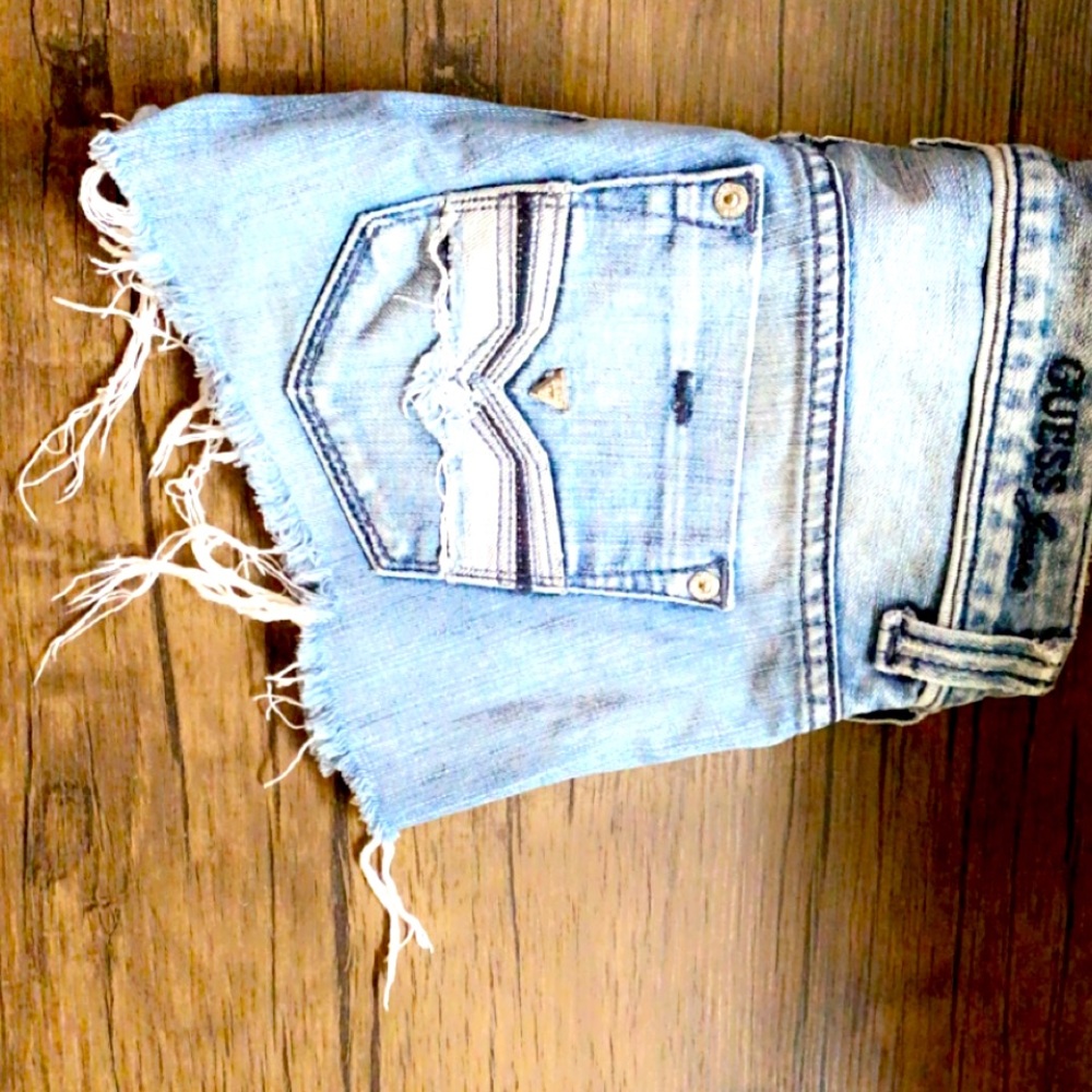 Guess Cutoff Jean shorts